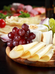 Käseplatte mit Trauben