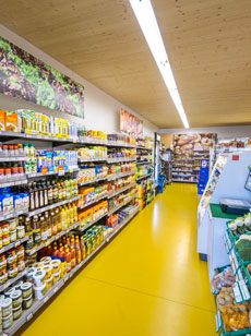 Bedienung bei Brotbereich